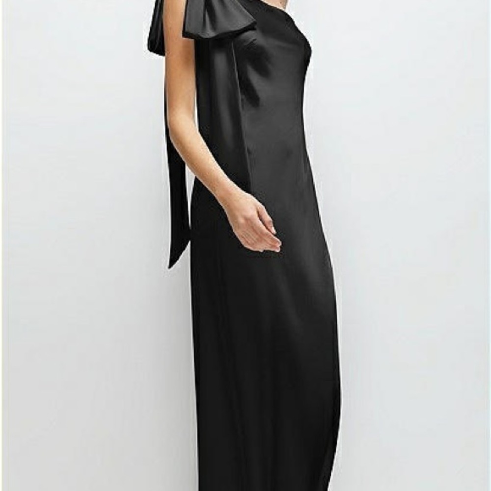 Dessy AFTER SIX REAGAN · STYLE 6900 · NEU STRETCH CHARMEUSE Bridesmaid Black Tie